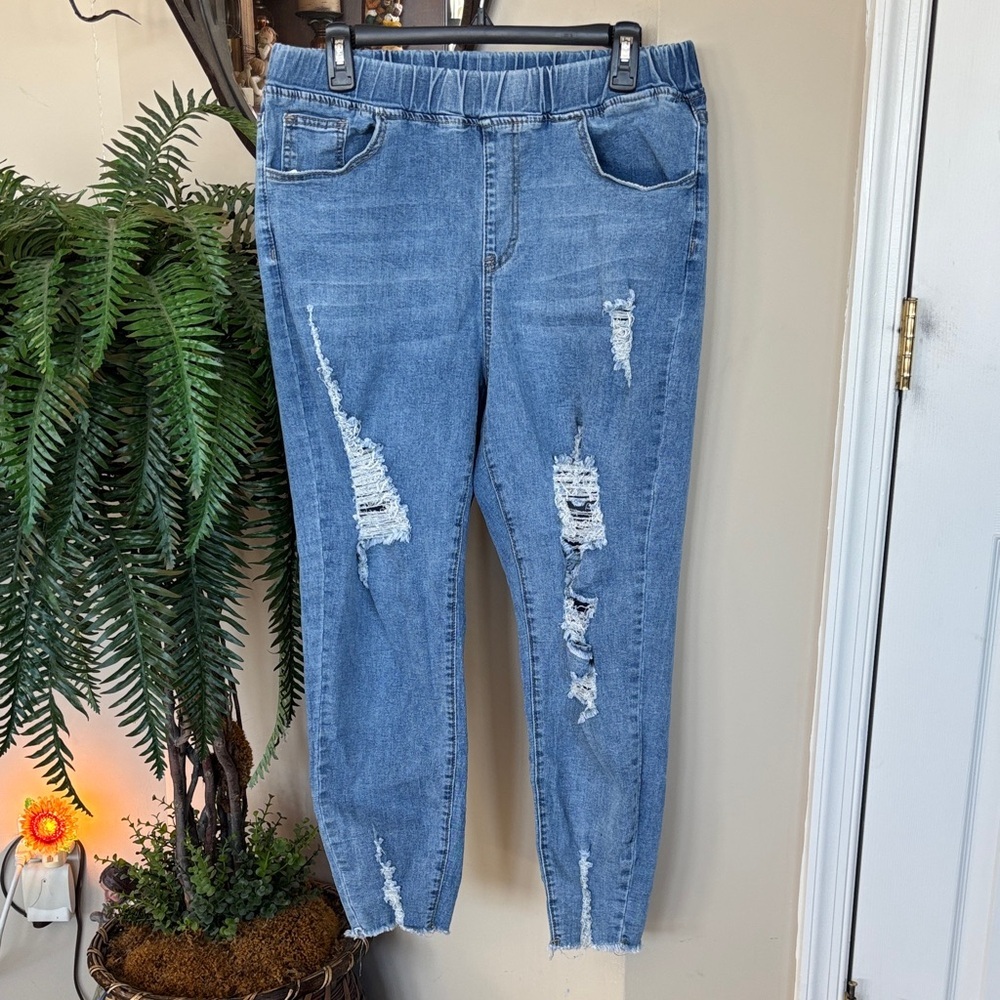 Shein Distressed Jogger Jeans Raw Hem Stretch Waist 5-Pocket Denim Pull On